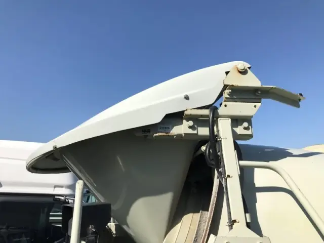 いすゞ フォワード LKG-FTR90S2の写真24