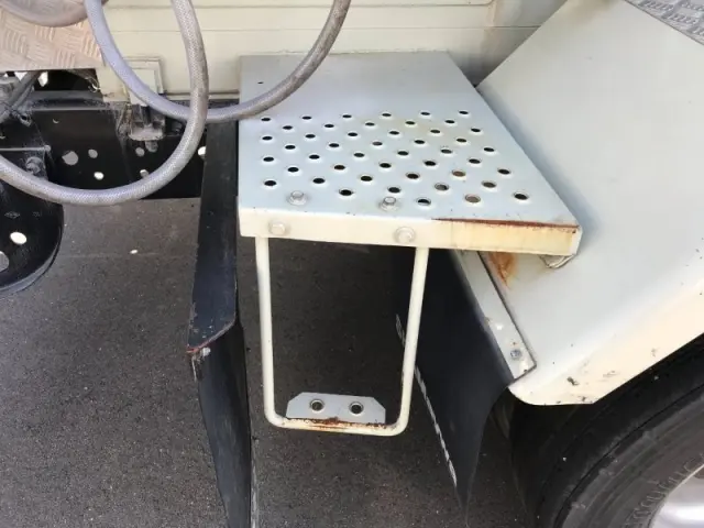 いすゞ フォワード LKG-FTR90S2の写真30