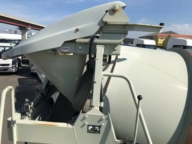 いすゞ フォワード LKG-FTR90S2の写真32