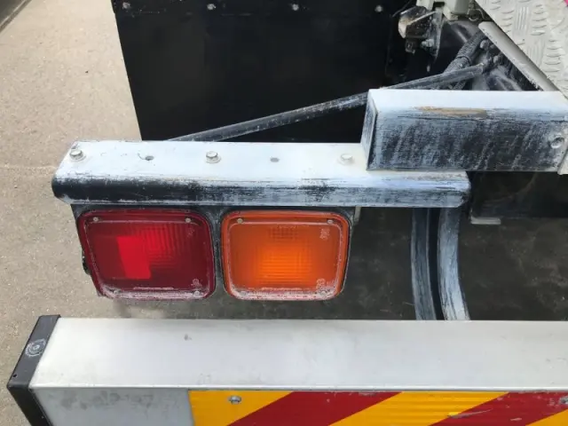 いすゞ フォワード LKG-FTR90S2の写真47