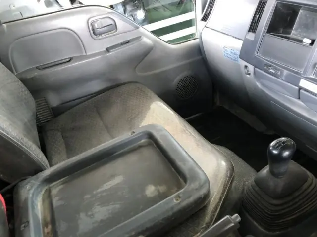 いすゞ エルフ TRG-NJR85Aの写真8