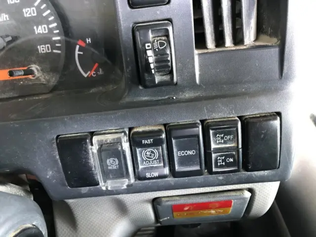 いすゞ エルフ TRG-NJR85Aの写真11