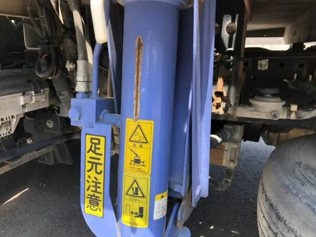 いすゞ エルフ TRG-NJR85Aの写真32