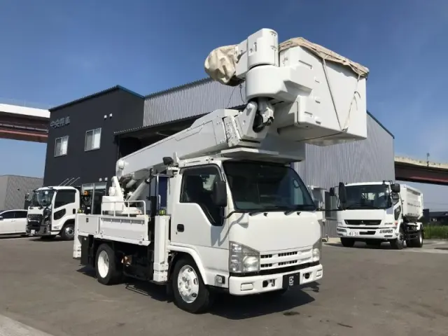 いすゞ エルフ PDG-NKR85YNの写真1