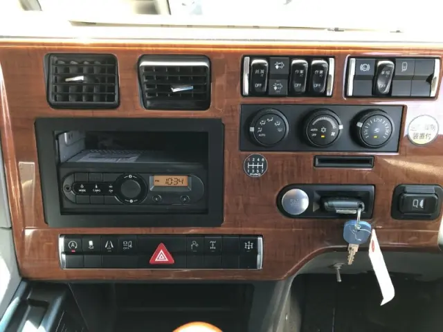 三菱 スーパーグレート 2PG-FV70HX(6x4)の写真11