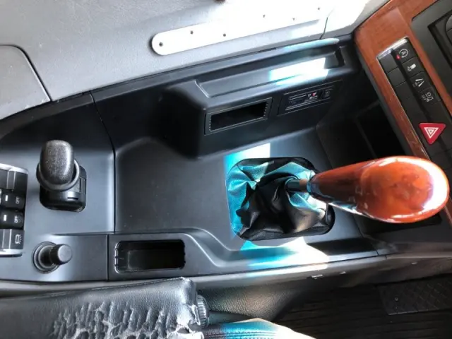 三菱 スーパーグレート 2PG-FV70HX(6x4)の写真12