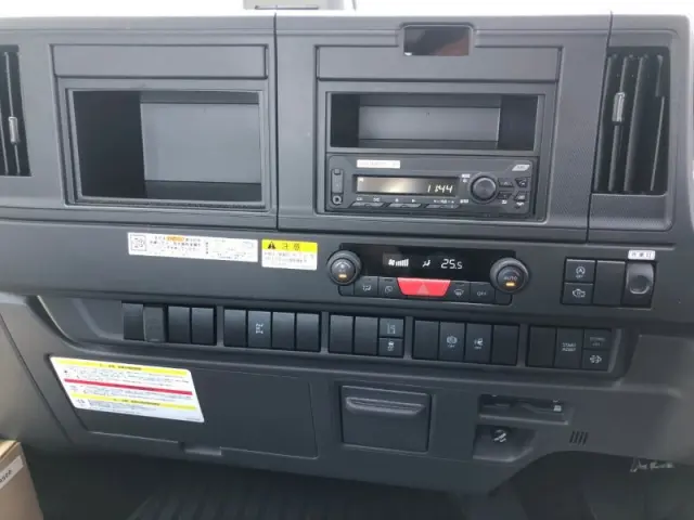 いすゞ フォワード 2RG-FRR90S4(2WD)の写真10