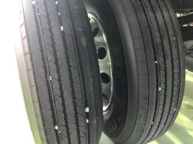 いすゞ フォワード 2RG-FRR90S4(2WD)の写真31