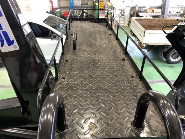 いすゞ フォワード 2RG-FRR90S4(2WD)の写真34
