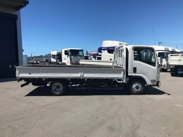 いすゞ エルフ TRG-NPR85AR(2WD)の写真5