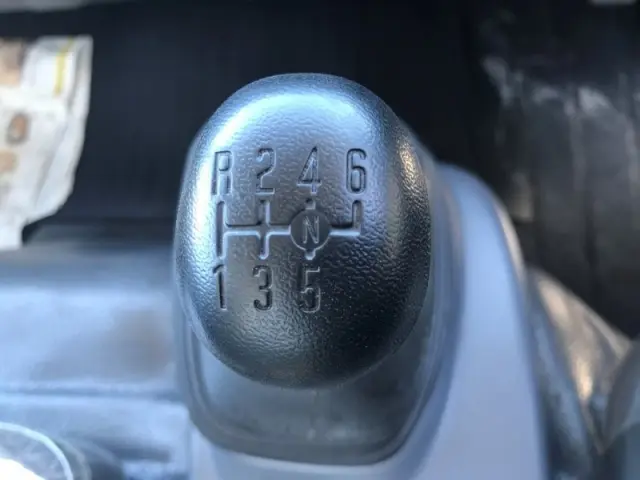 いすゞ エルフ TRG-NPR85AR(2WD)の写真9