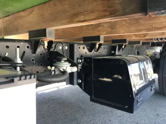 いすゞ エルフ TRG-NPR85AR(2WD)の写真25