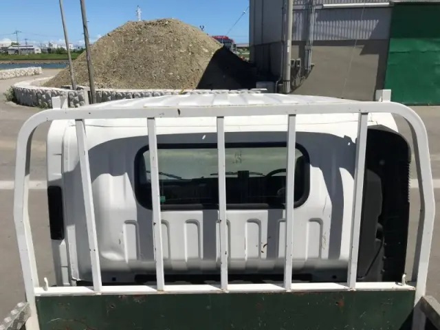 いすゞ エルフ TRG-NPR85AR(2WD)の写真35