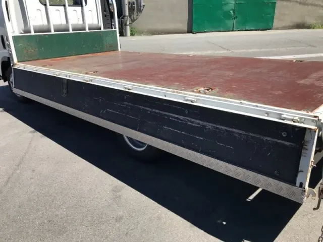 いすゞ エルフ TRG-NPR85AR(2WD)の写真40