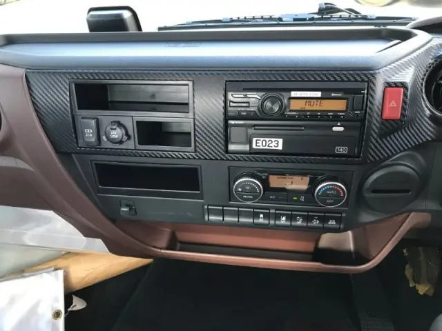 日野 レンジャー 2KG-FJ2ACAの写真10