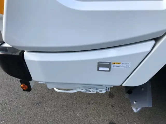 三菱 キャンター 2PG-FEB90の写真39