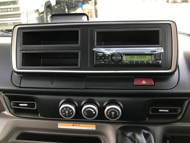 三菱 キャンター 2PG-FEB80(2WD)の写真10