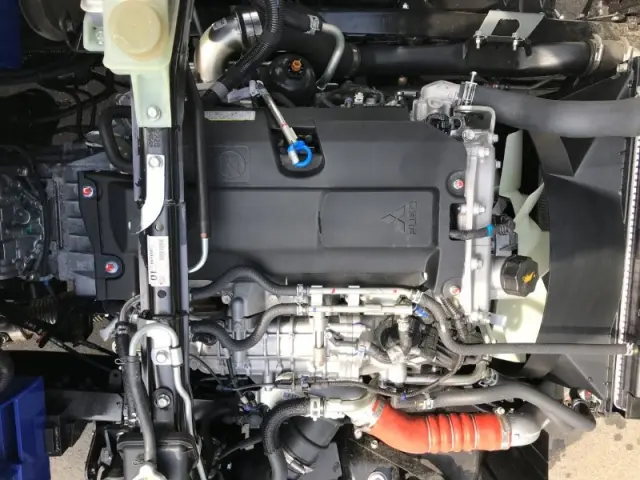 三菱 キャンター 2PG-FEB80(2WD)の写真16