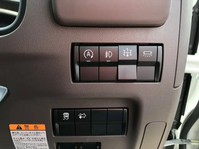 三菱 キャンター 2PG-FEB80(2WD)の写真11