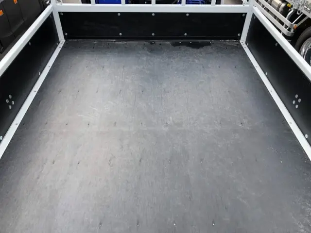 三菱 キャンター 2PG-FEB80(2WD)の写真24