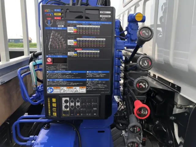 三菱 キャンター 2PG-FEB80(2WD)の写真30