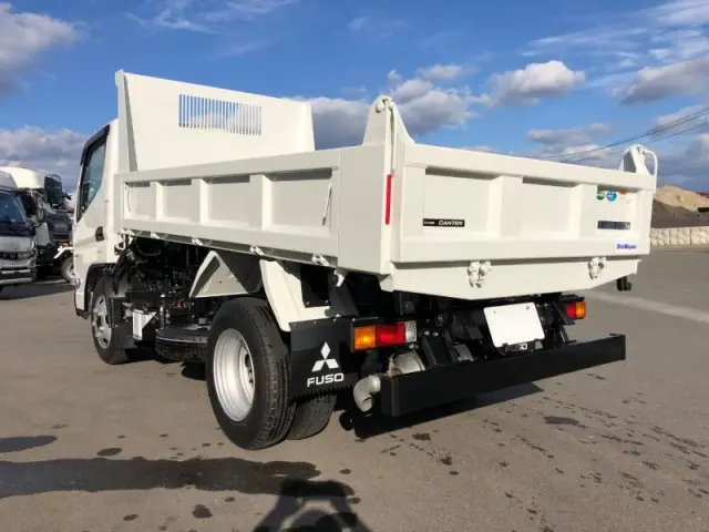 三菱 キャンター 2RG-FBA60の写真3
