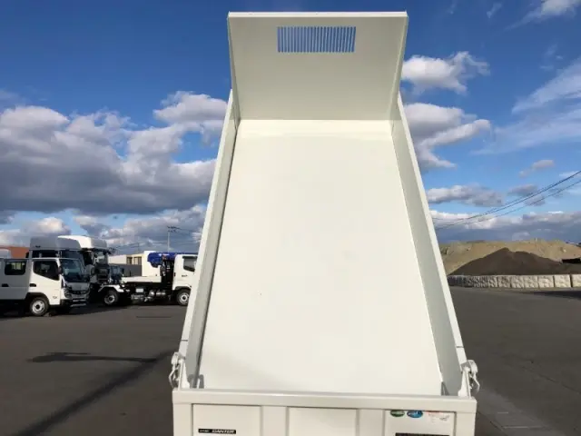 三菱 キャンター 2RG-FBA60の写真8