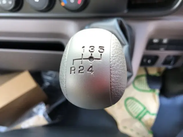 三菱 キャンター 2RG-FBA60の写真11