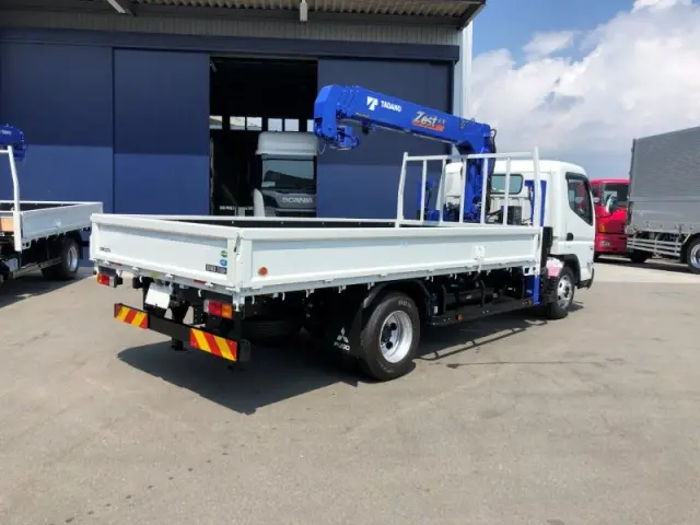 三菱 キャンター 2PG-FEB90(2WD)の写真4