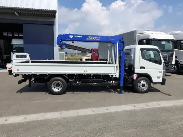 三菱 キャンター 2PG-FEB90(2WD)の写真7