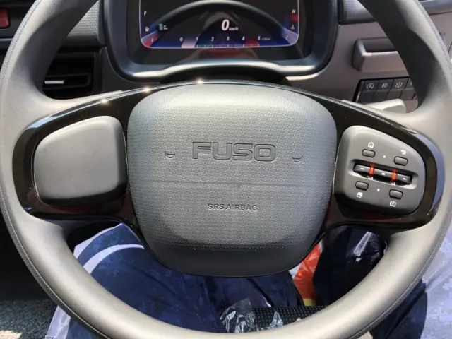 三菱 キャンター 2PG-FEB90(2WD)の写真16