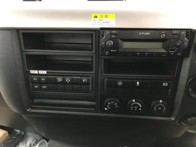 三菱 ファイター 2KG-FK72Fの写真11