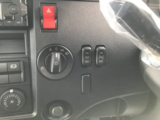 三菱 ファイター 2KG-FK72Fの写真12