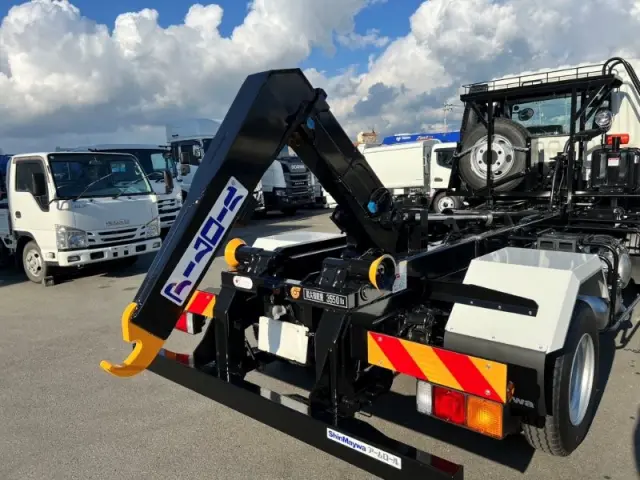 三菱 ファイター 2KG-FK72Fの写真34