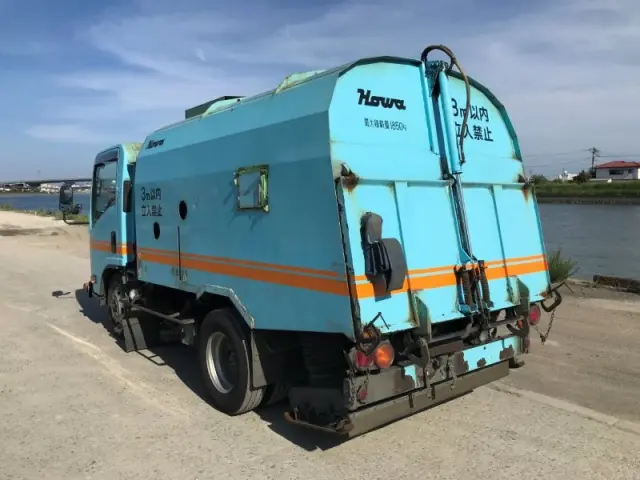 いすゞ エルフ TPG-NMR85Nの写真3