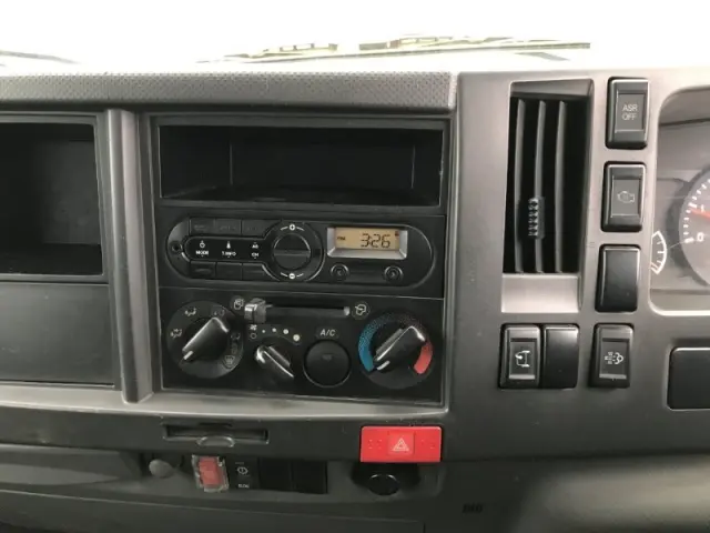 いすゞ エルフ TPG-NMR85Nの写真12