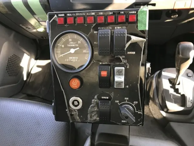 いすゞ エルフ TPG-NMR85Nの写真13