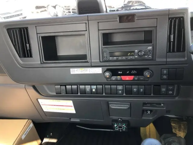いすゞ フォワード 2RG-FRR90S4(2WD)の写真11