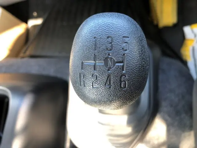 いすゞ フォワード 2RG-FRR90S4(2WD)の写真12