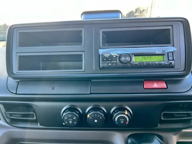 三菱 キャンター 2RG-FEAV0の写真9