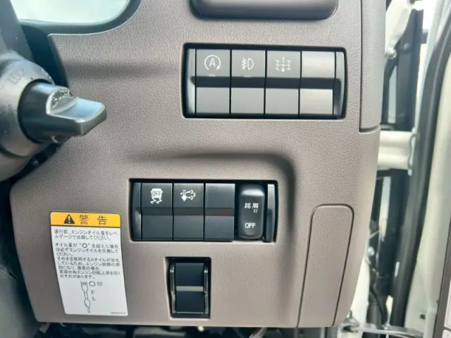 三菱 キャンター 2RG-FEAV0の写真10