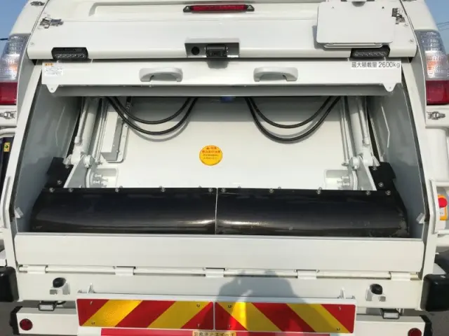 三菱 キャンター 2PG-FEB90の写真35