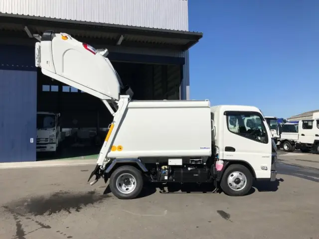 三菱 キャンター 2RG-FEAV0の写真6