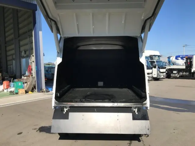 三菱 キャンター 2RG-FEAV0の写真26