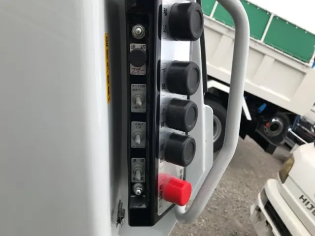 三菱 キャンター 2RG-FEAV0の写真34