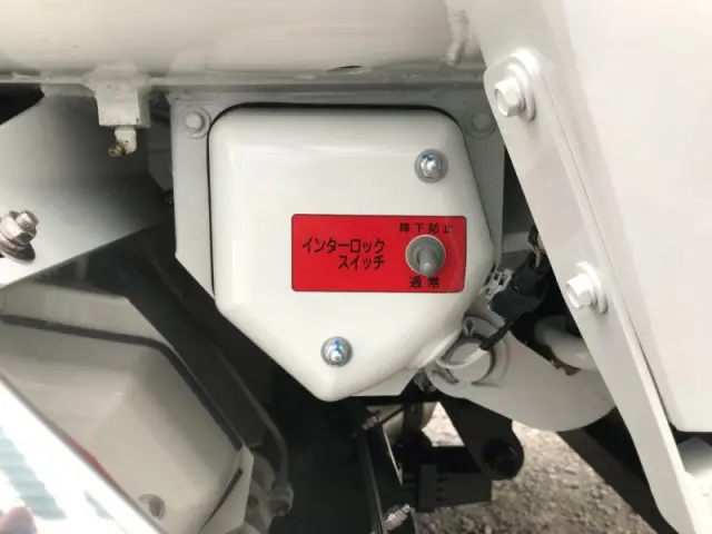 三菱 キャンター 2RG-FEAV0の写真37