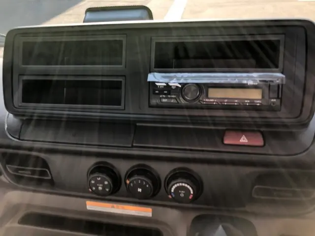 三菱 キャンター 2PG-FEB90の写真8