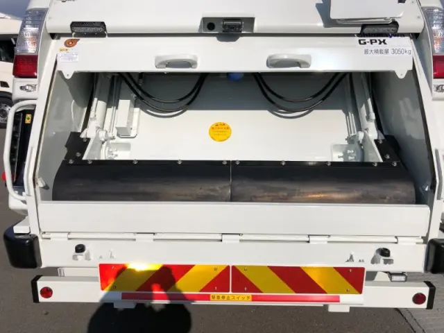 三菱 キャンター 2PG-FEB90の写真23