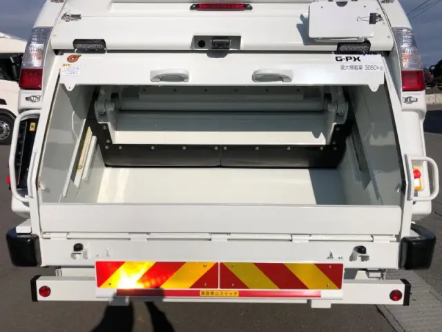 三菱 キャンター 2PG-FEB90の写真24