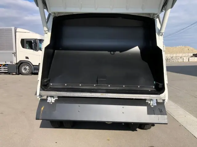 三菱 キャンター 2PG-FEB90の写真27